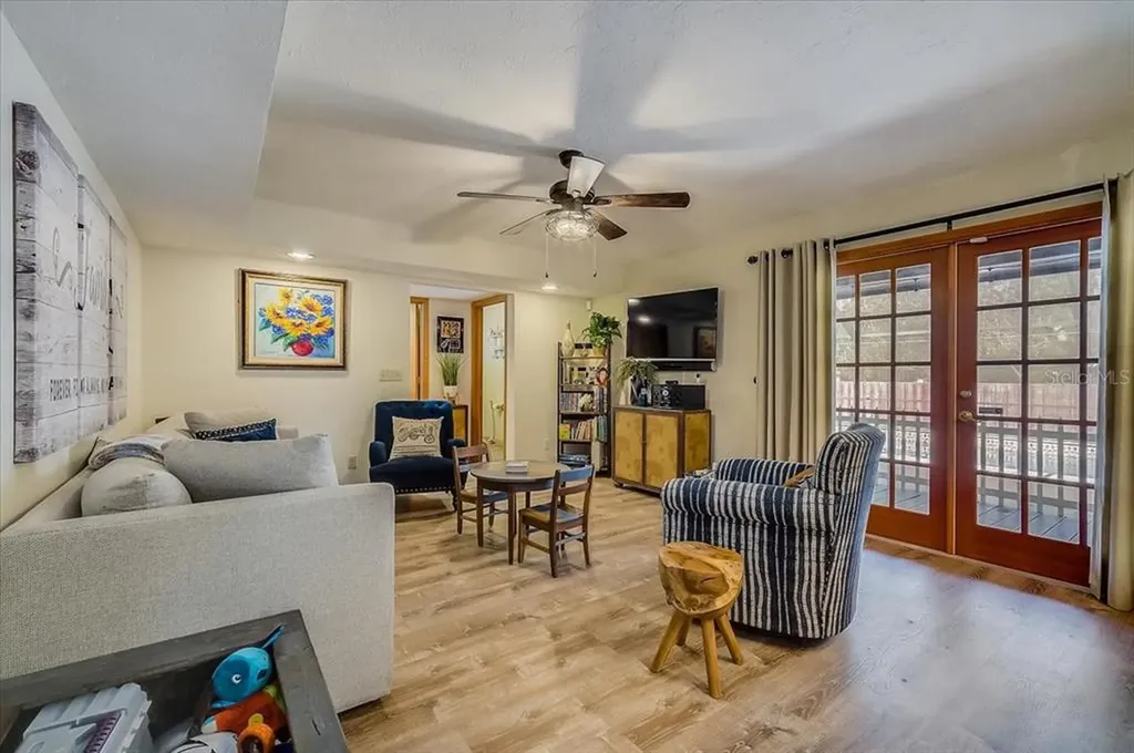 3389 49th Street Sarasota FL 34235