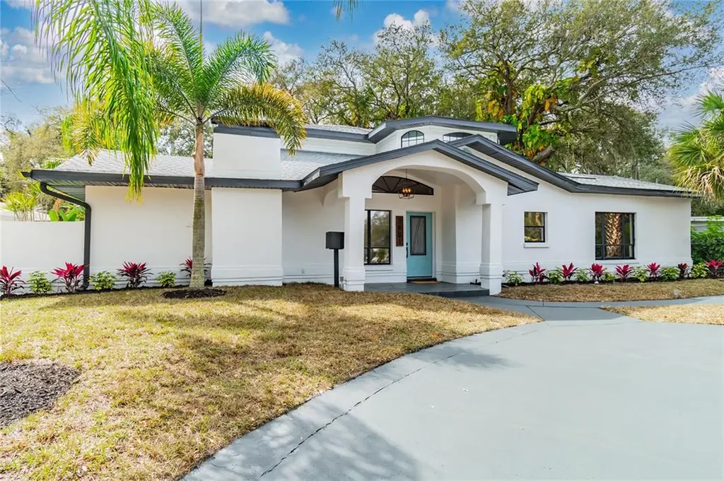 3601 E Knollwood Street Tampa FL 33610