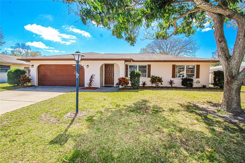 5203 18th Avenue W Bradenton FL 34209