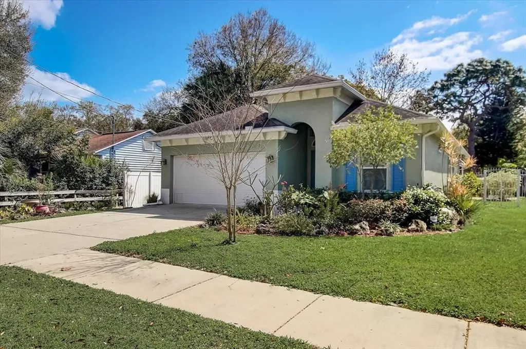 3316 W Price Avenue Tampa FL 33611