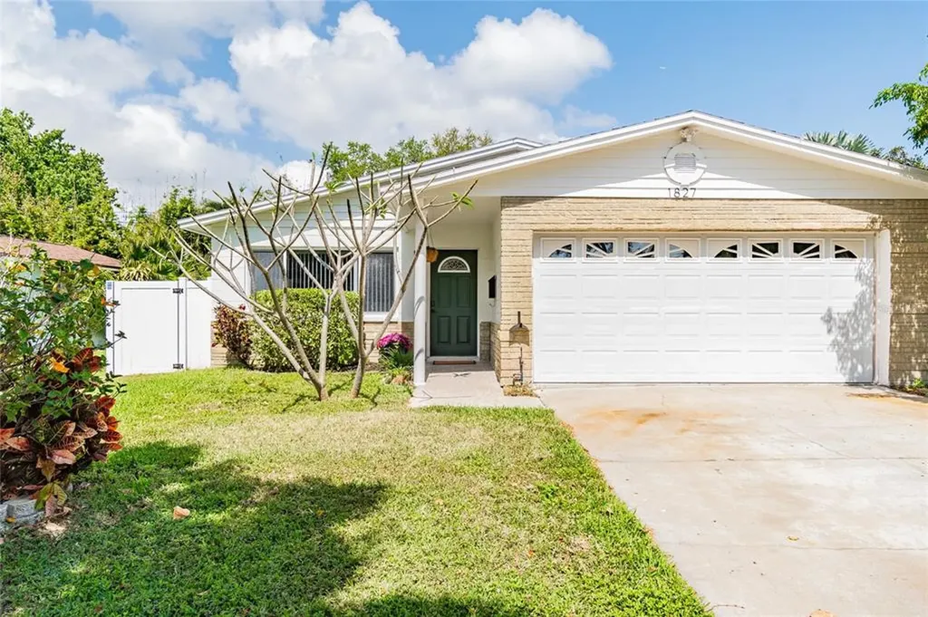 1827 Maryland Avenue NE St Petersburg FL 33703