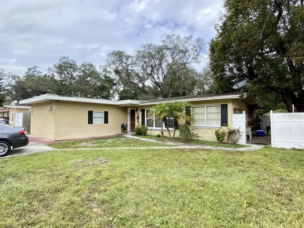 1911 W Humphrey Street Tampa FL 33604