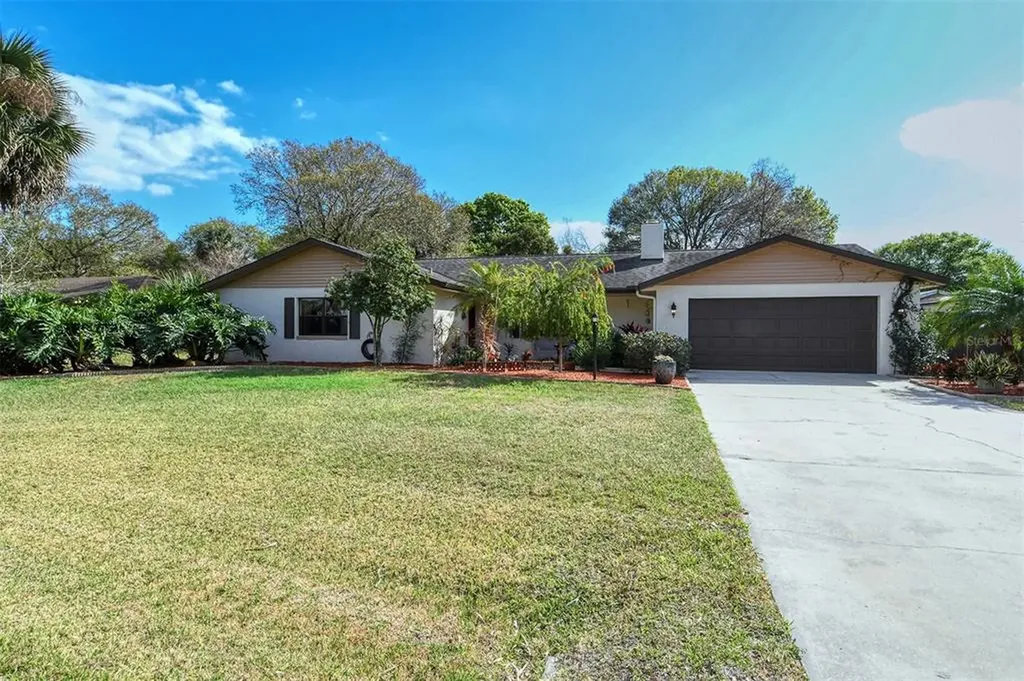3950 Sawyerwood Road Sarasota FL 34233