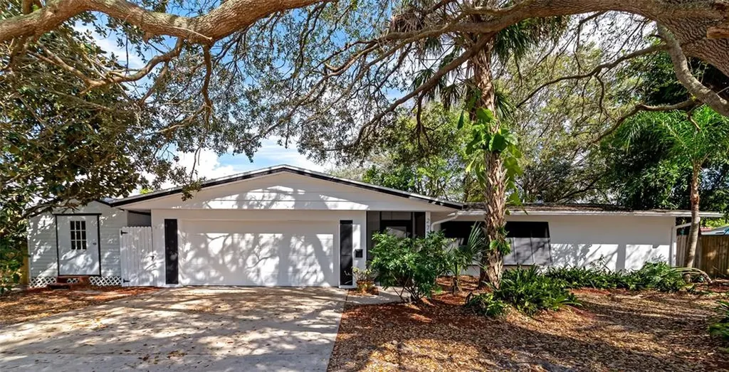 2728 Ridge Avenue Sarasota FL 34235