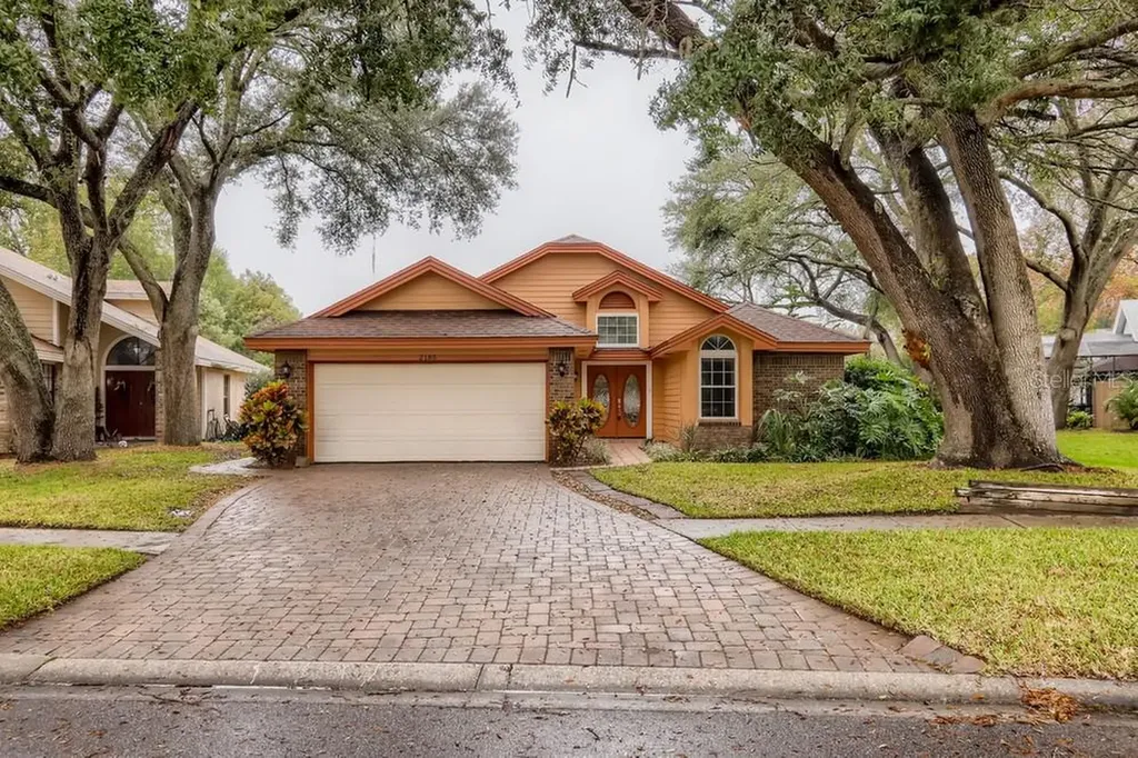 2185 Wekiwa Oaks Drive Apopka FL 32703