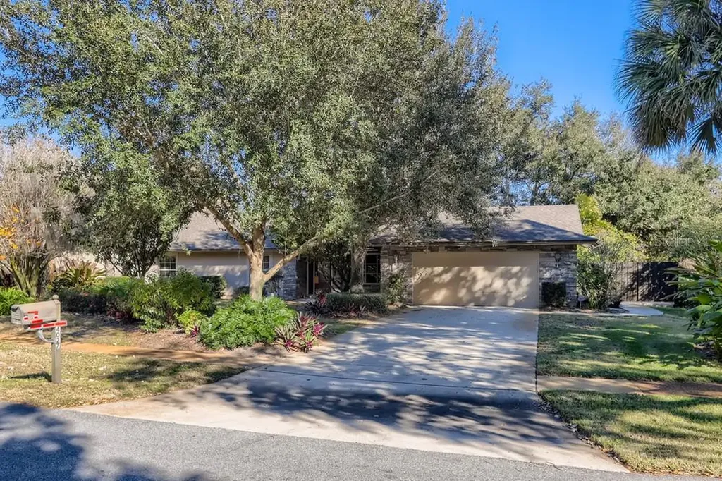4027 Lake Mira Drive Orlando FL 32817