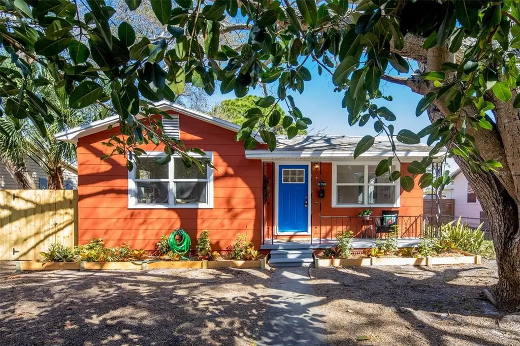 6259 1st Avenue N St Petersburg FL 33710
