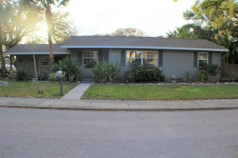 422 19th Street Court W Bradenton FL 34205