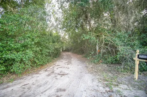 37650 Farr Road Dade City FL 33523