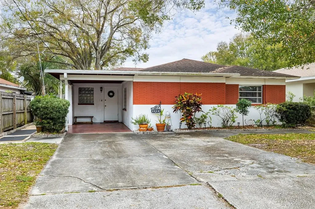 3307 W Cass Street Tampa FL 33609