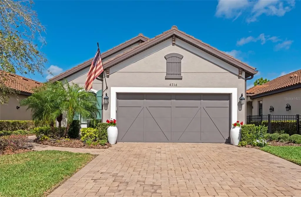 4716 Alexandria Court Palmetto FL 34221