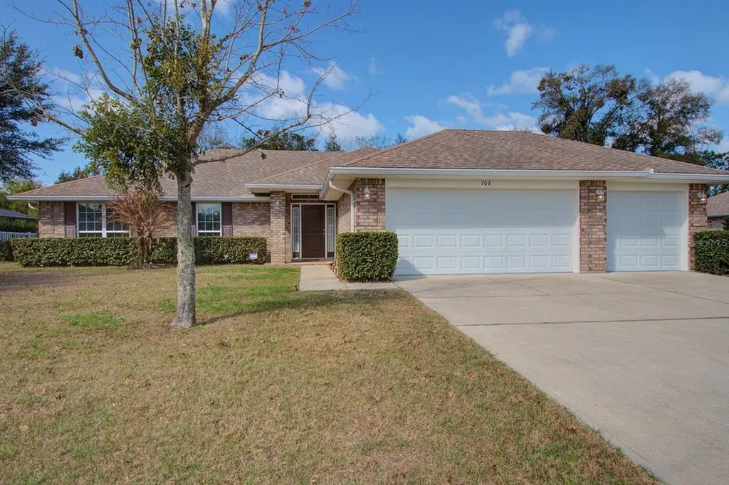 706 Deer Fern Avenue Deland FL 32720
