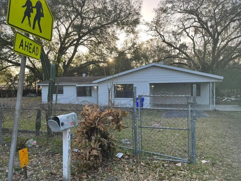 719 Plateau Avenue Lakeland FL 33815
