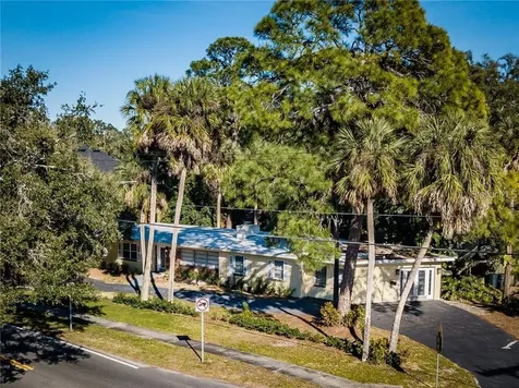 4623 W Bay To Bay Boulevard Tampa FL 33629