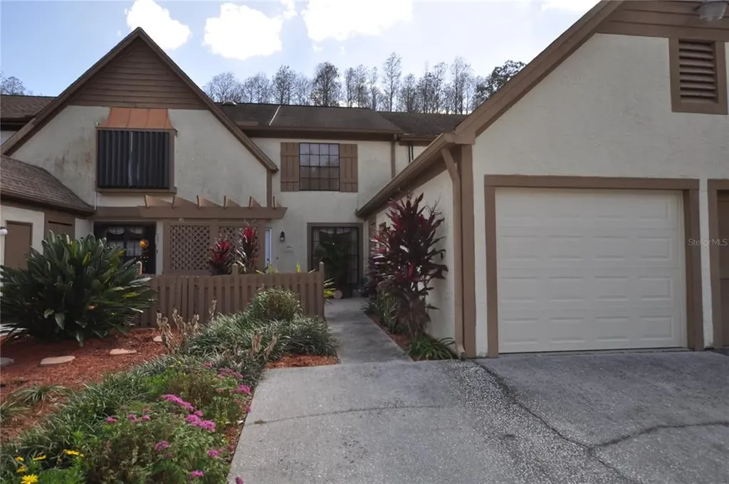 4006 Huxford Court Tampa FL 33624
