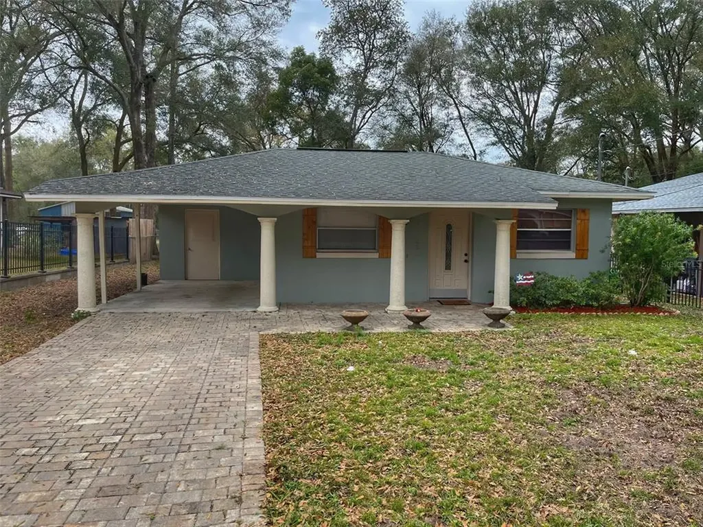 25125 Niblic Street Sorrento FL 32776