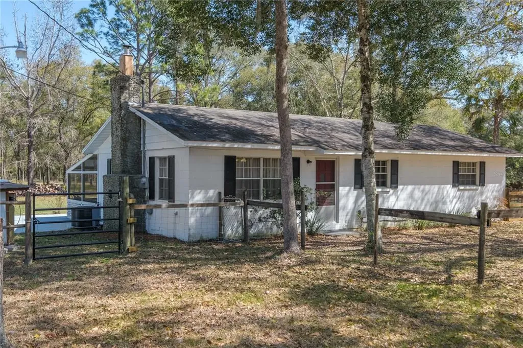 174 Cottage Place Melrose FL 32666