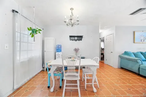 4511 Groveland Street Bradenton FL 34207