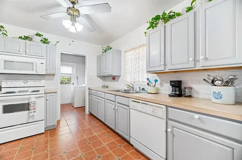 4511 Groveland Street Bradenton FL 34207