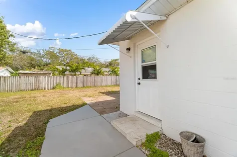 4511 Groveland Street Bradenton FL 34207