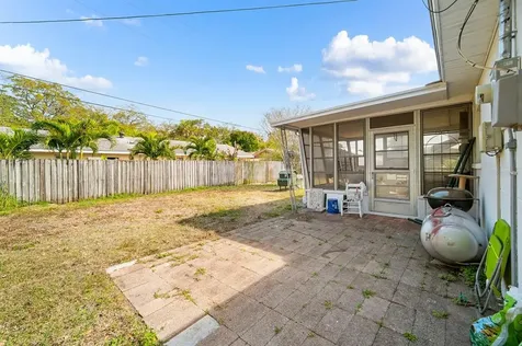 4511 Groveland Street Bradenton FL 34207