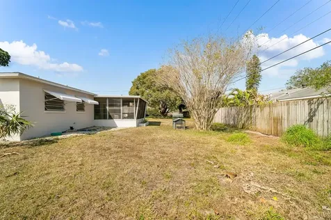 4511 Groveland Street Bradenton FL 34207
