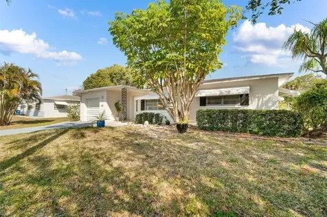 4511 Groveland Street Bradenton FL 34207