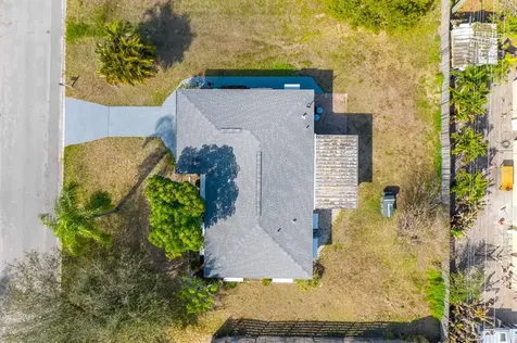4511 Groveland Street Bradenton FL 34207