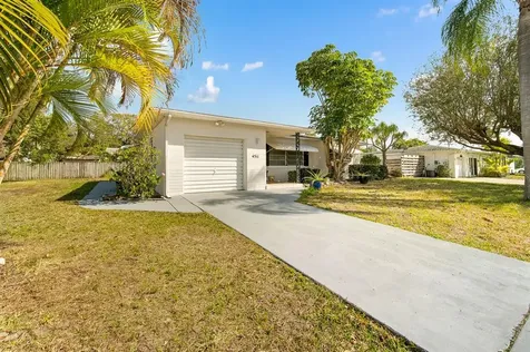 4511 Groveland Street Bradenton FL 34207