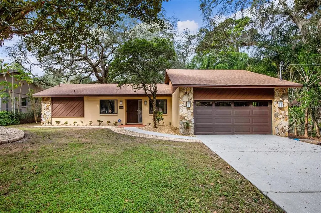 12408 N 52nd Street Temple Terrace FL 33617