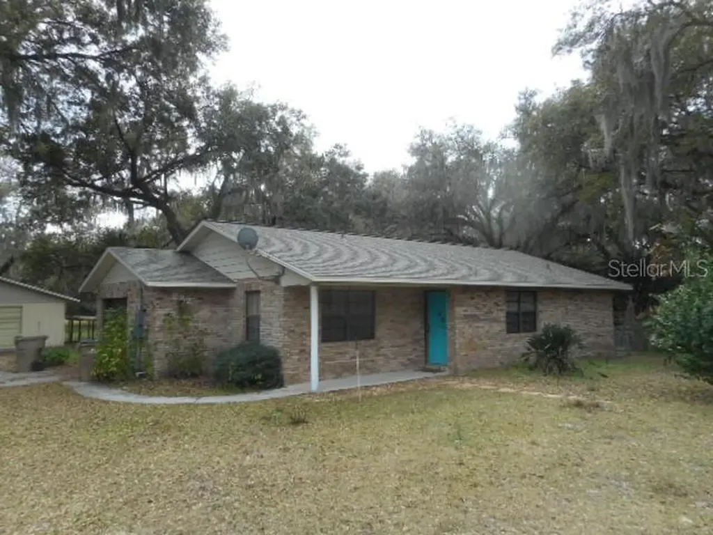 2222 Lake Griffin Road Lady Lake FL 32159