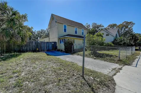 1619 9th Avenue W Bradenton FL 34205