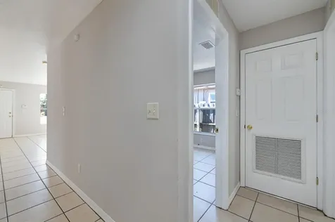 2541 12th Avenue S St Petersburg FL 33712