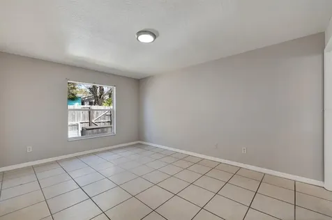 2541 12th Avenue S St Petersburg FL 33712