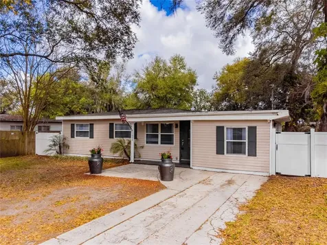 1004 Valencia Road Plant City FL 33563