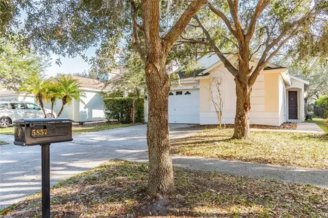 5857 Wrenwater Drive Lithia FL 33547