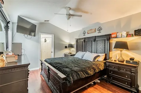 5857 Wrenwater Drive Lithia FL 33547