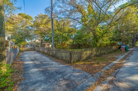 6925 48th Avenue N St Petersburg FL 33709