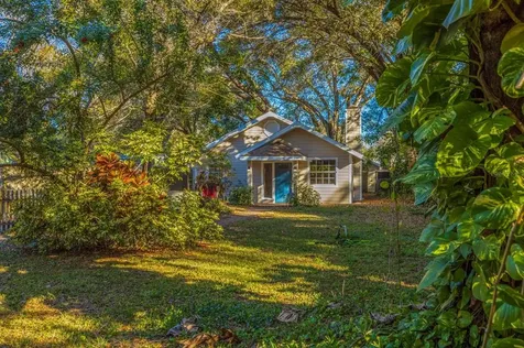 6925 48th Avenue N St Petersburg FL 33709