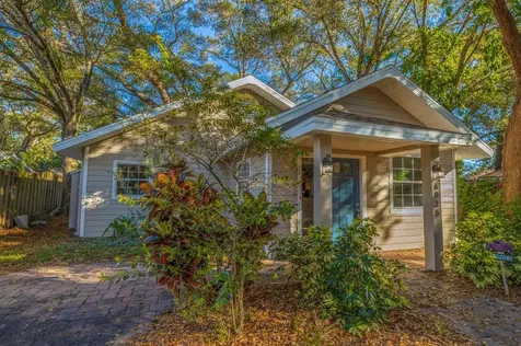 6925 48th Avenue N St Petersburg FL 33709