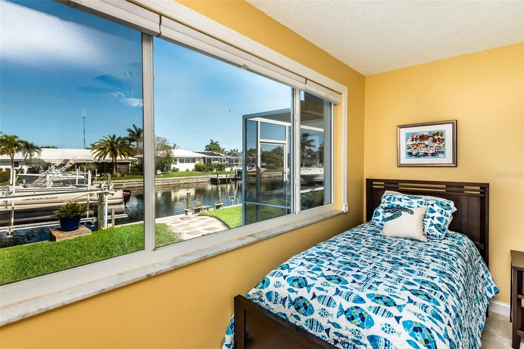 2060 Via Seville Punta Gorda FL 33950