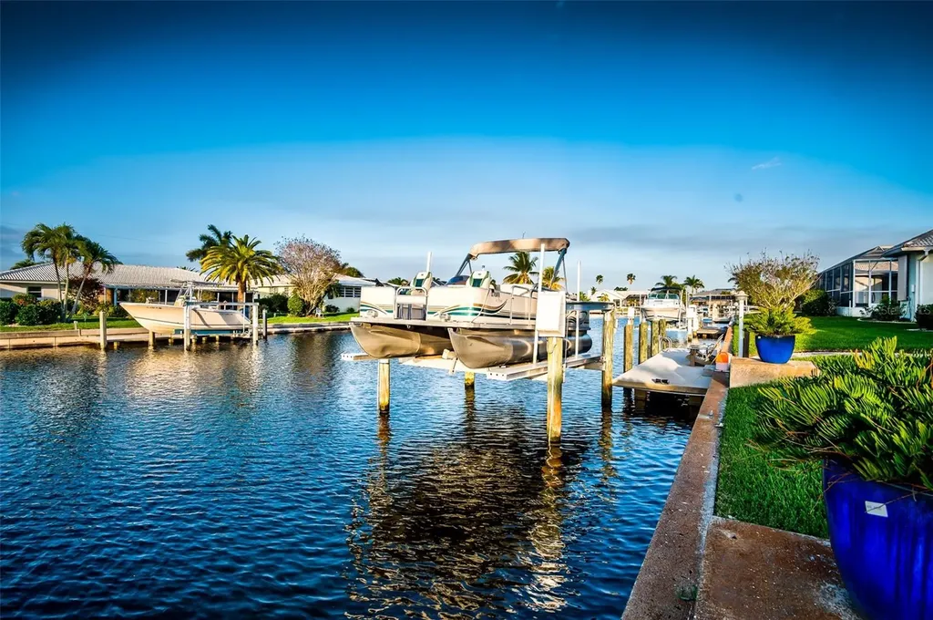 2060 Via Seville Punta Gorda FL 33950