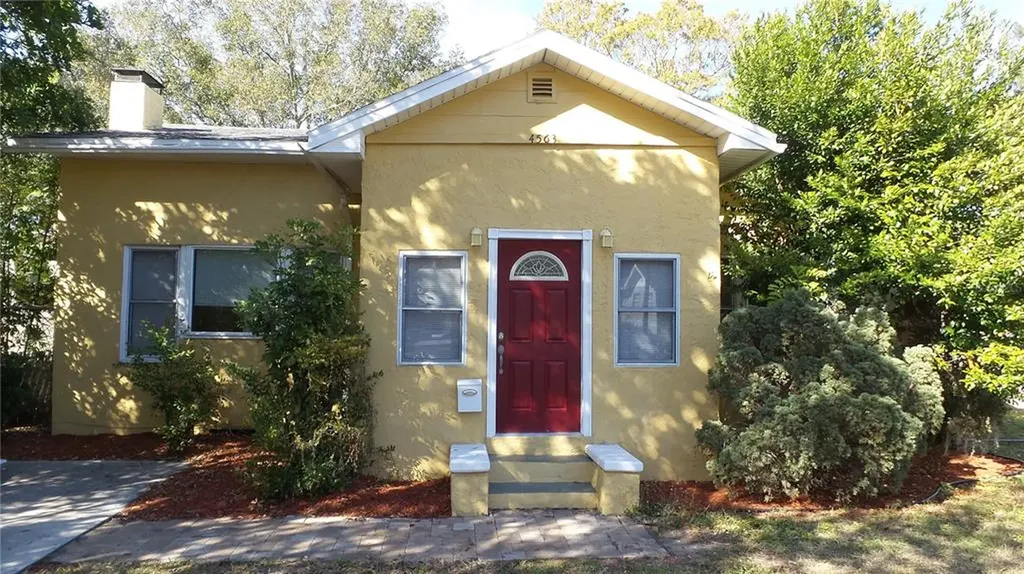 4563 25th Avenue S St Petersburg FL 33711