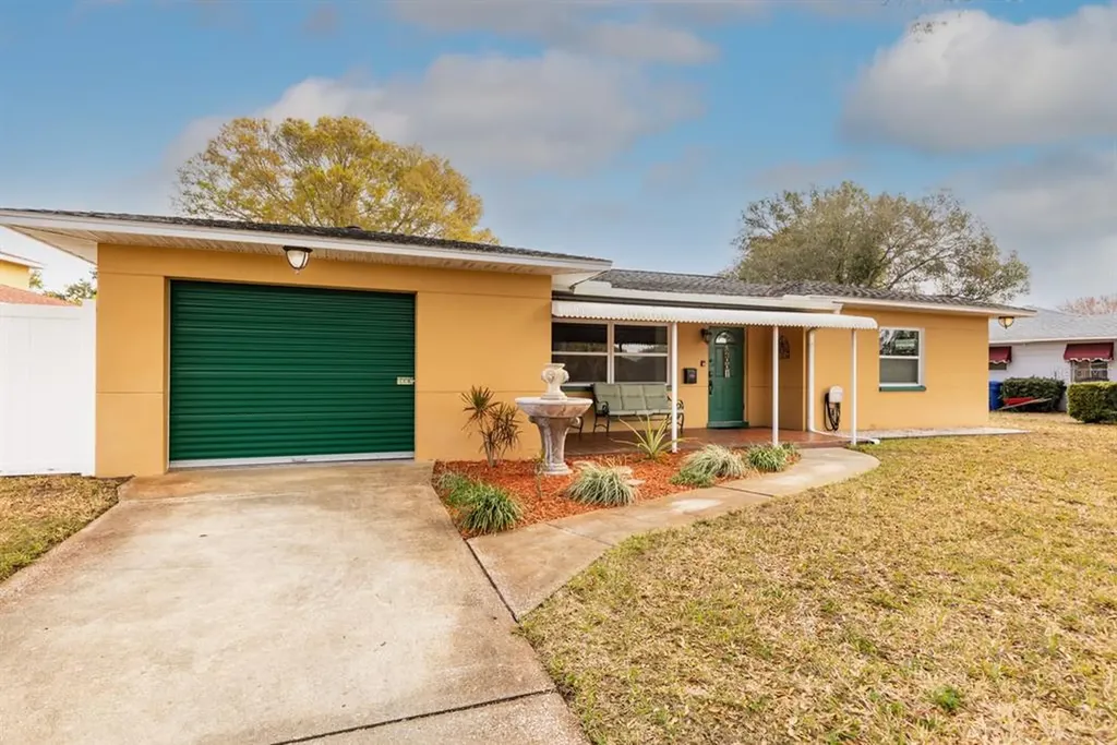 2001 41st Street N St Petersburg FL 33713