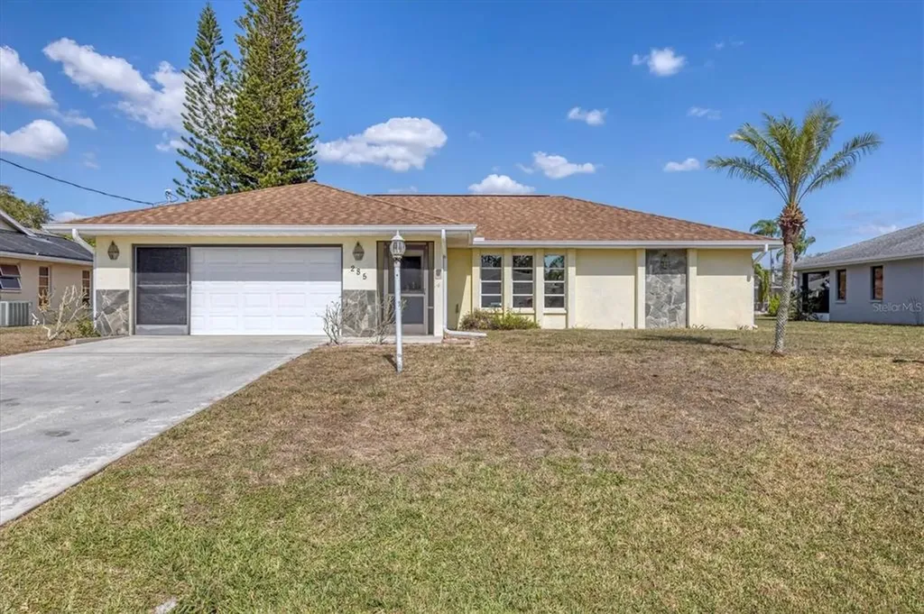 285 Mark Twain Lane Rotonda West FL 33947