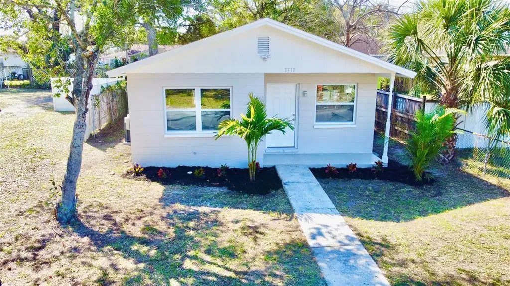3717 E Genesee Street Tampa FL 33610