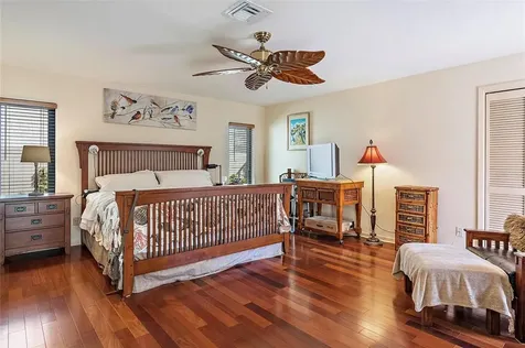 4385 48th Avenue S St Petersburg FL 33711