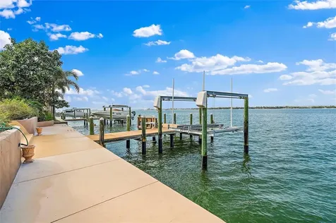 4385 48th Avenue S St Petersburg FL 33711