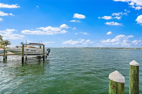 4385 48th Avenue S St Petersburg FL 33711