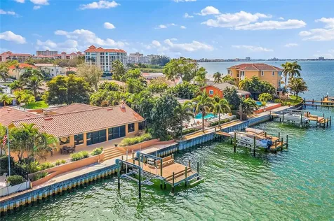 4385 48th Avenue S St Petersburg FL 33711